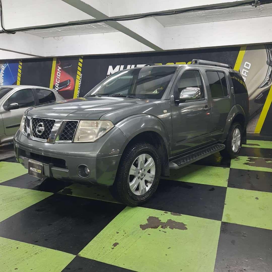 Nissan Pathfinder-681